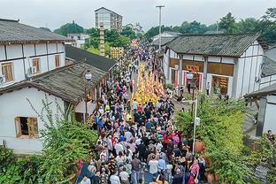 麦卡利斯特庆祝25岁生日：愿望之一就是尽快回到球场